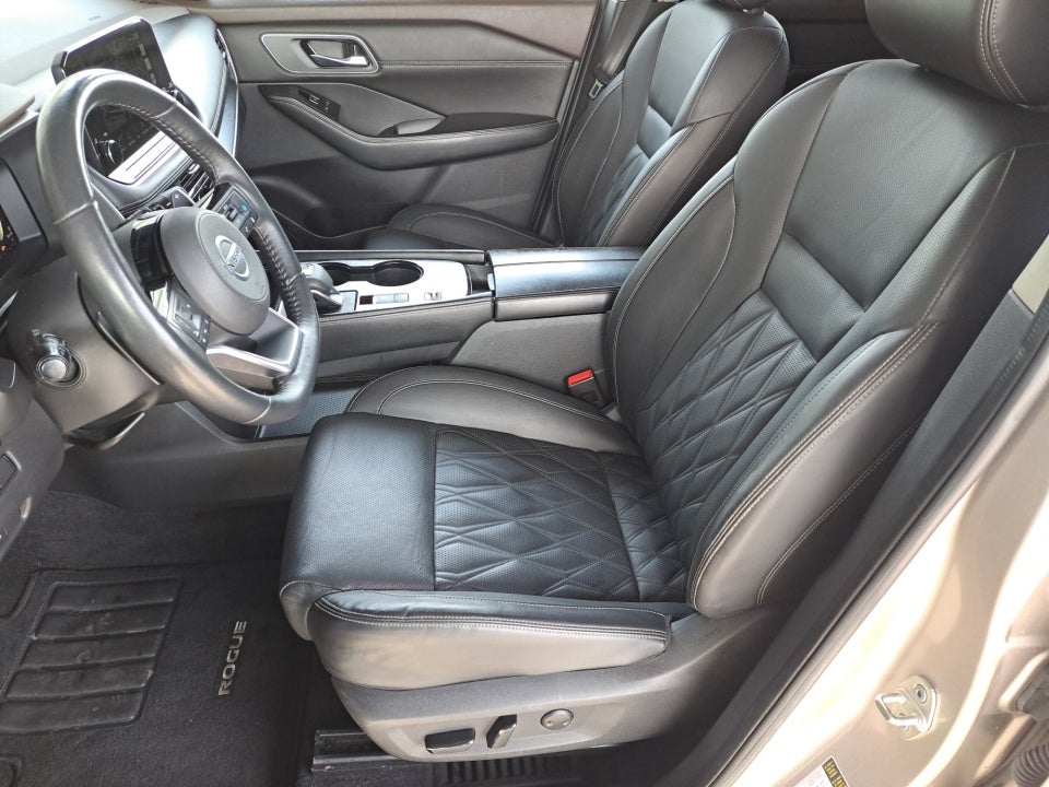 2021 Nissan Rogue Platinum FWD