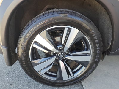 2021 Nissan Rogue Platinum FWD