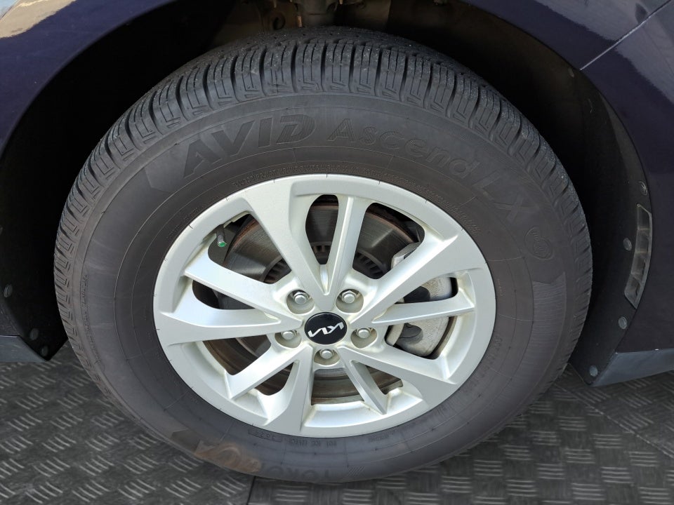 2023 Kia Carnival MPV LX Seat Package