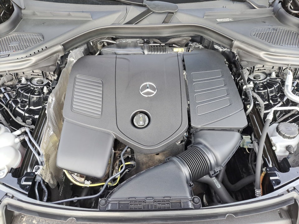 2024 Mercedes-Benz GLC 300 SUV