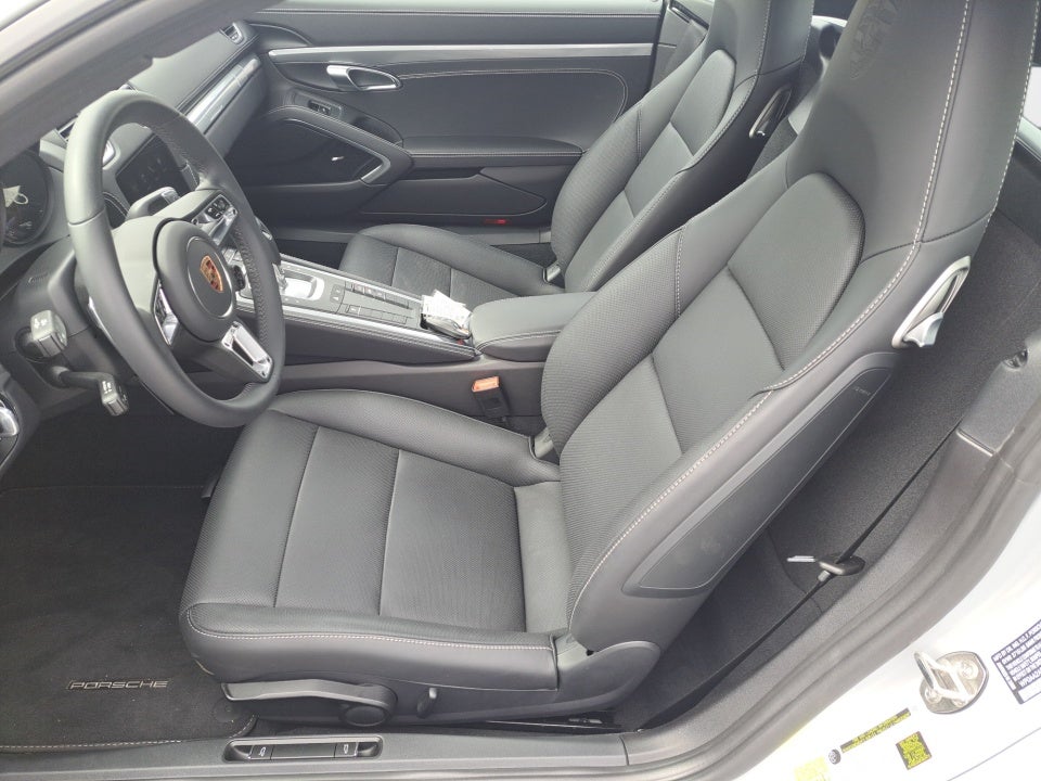 2024 Porsche 718 Cayman Style Edition