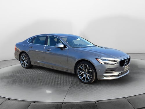 2017 Volvo S90 Momentum