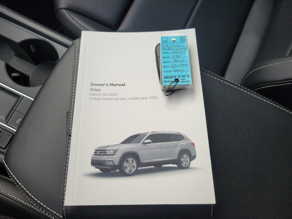 2021 Volkswagen Atlas 3.6L V6 SE w/Technology