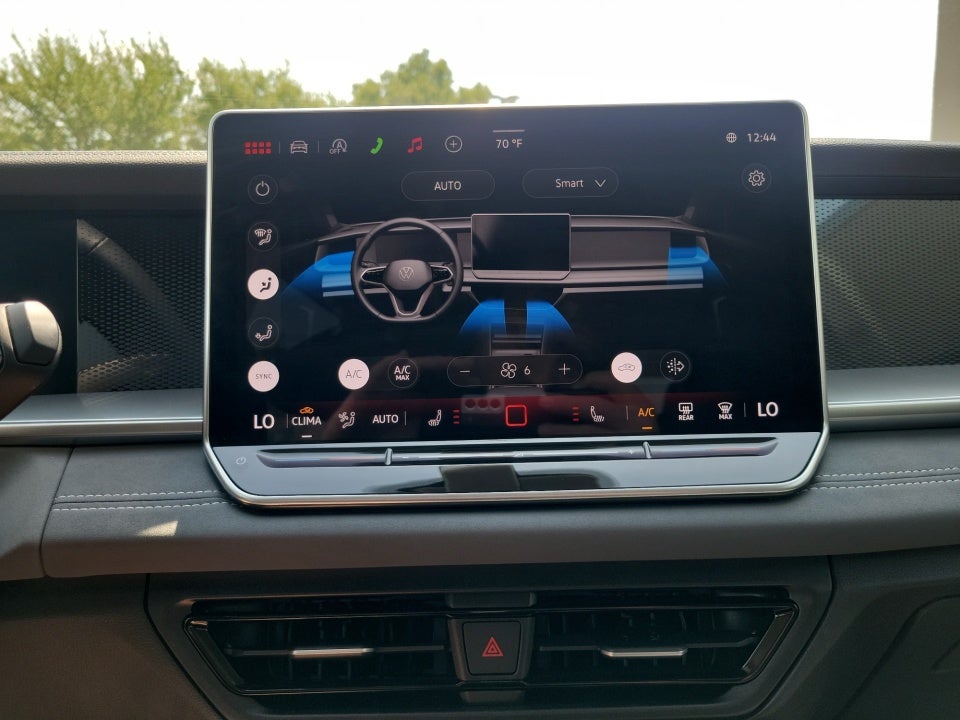 2025 Volkswagen Tiguan 2.0T SE