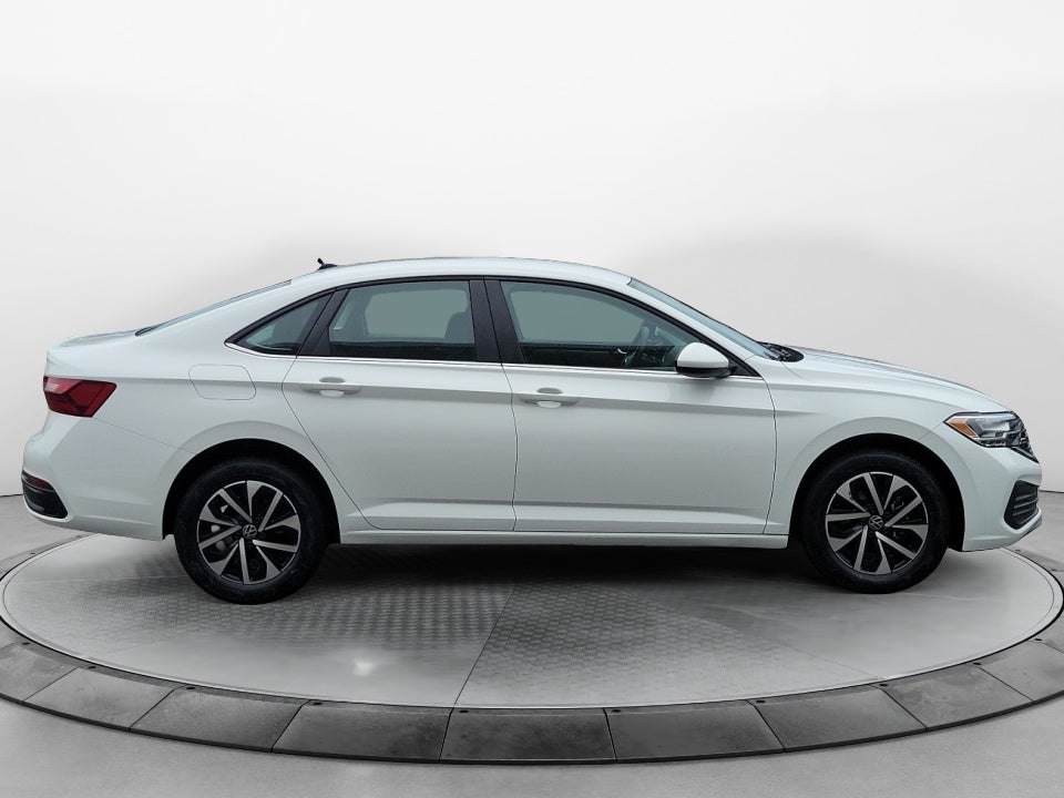 2023 Volkswagen Jetta SE