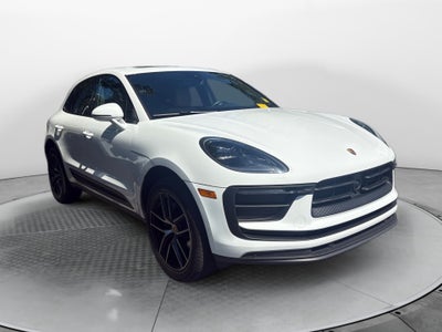 2023 Porsche Macan Base