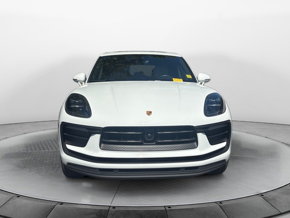 2023 Porsche Macan Base