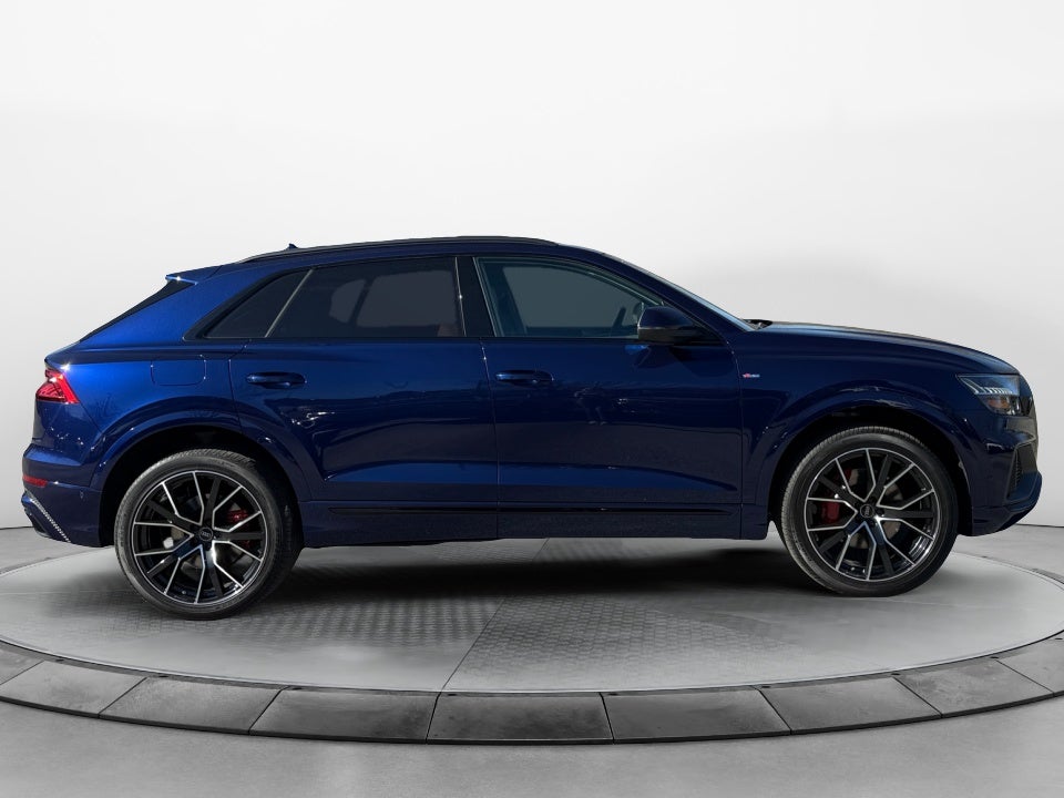 2023 Audi Q8 Premium Plus 55 TFSI quattro Tiptronic