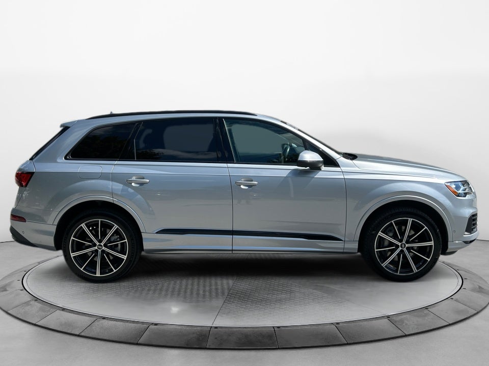2022 Audi Q7 Premium Plus