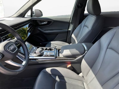 2022 Audi Q7 Premium Plus