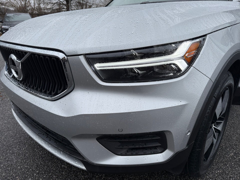 2019 Volvo XC40 T5 Momentum