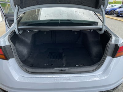 2026 Nissan Altima SR