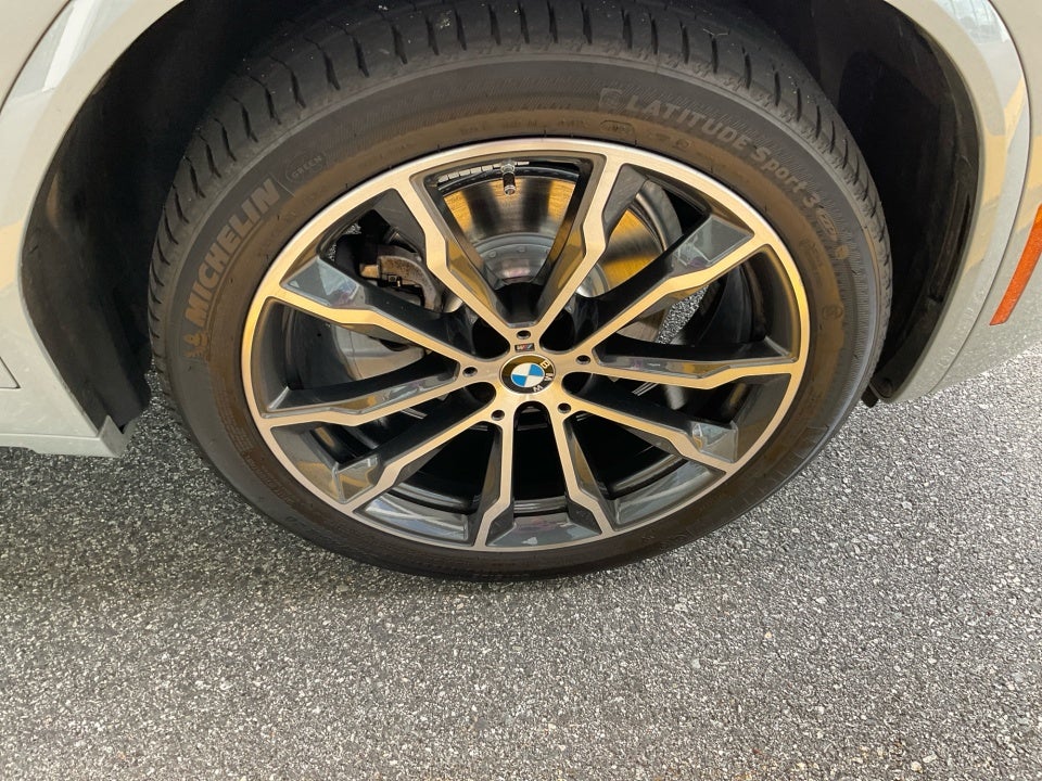 2023 BMW X4 xDrive30i