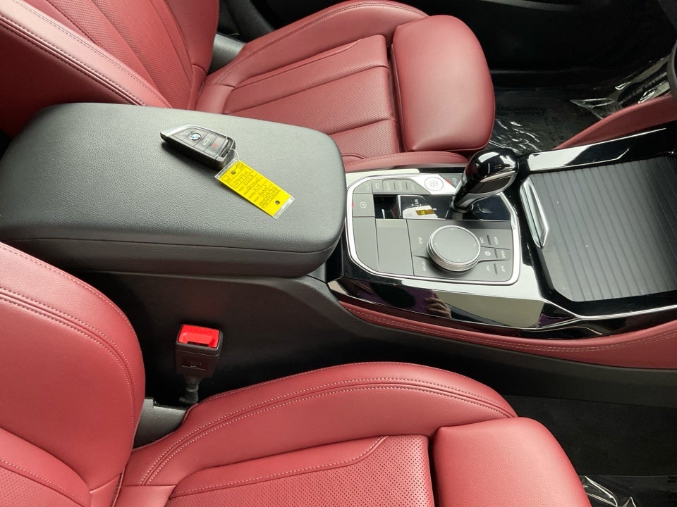 2023 BMW X4 xDrive30i