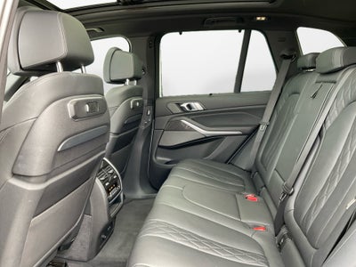 2024 BMW X5 M60i
