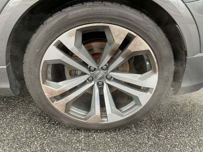 2019 Audi Q8 55 Premium