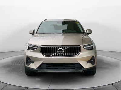 2024 Volvo XC40 B5 Plus Bright Theme