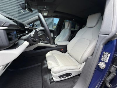 2025 Porsche Macan Electric 4S
