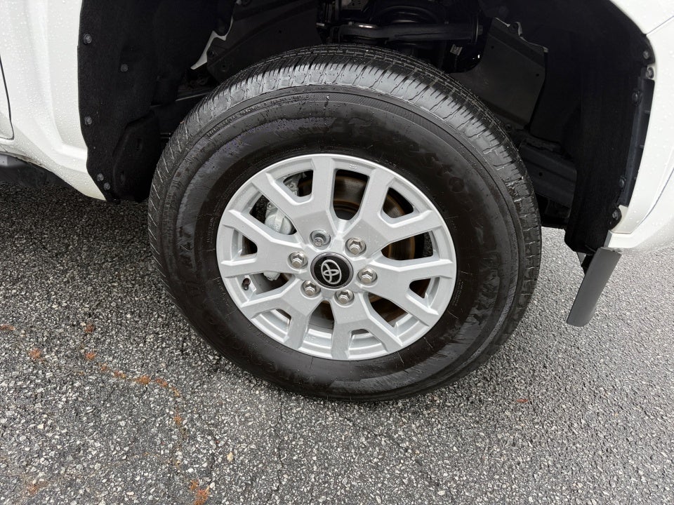 2024 Toyota Tacoma SR5