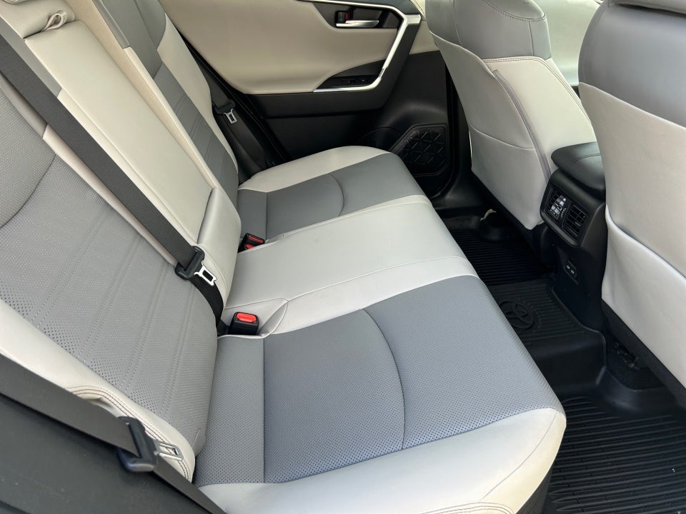 2022 Toyota RAV4 Hybrid Limited