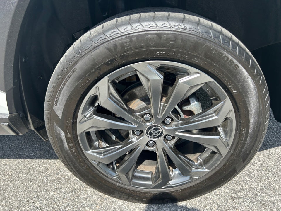 2023 Toyota RAV4 Hybrid XLE Premium