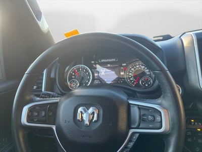 2022 RAM 1500 Big Horn Crew Cab 4x4 5'7" Box