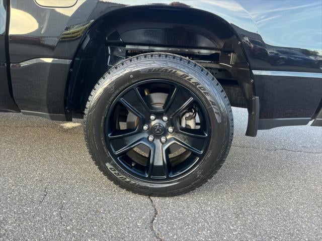 2022 RAM 1500 Big Horn Crew Cab 4x4 5'7" Box