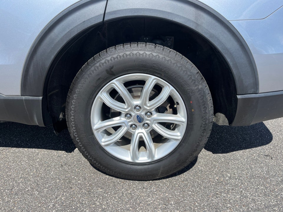 2020 Ford Explorer Base