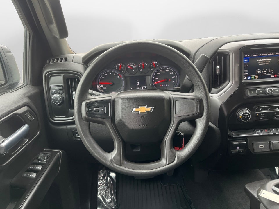 2020 Chevrolet Silverado 2WD Crew Cab Short Bed Custom