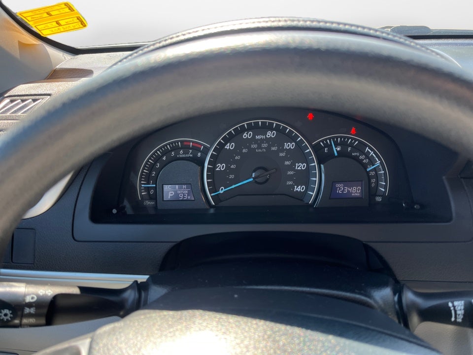 2013 Toyota CAMRY LE