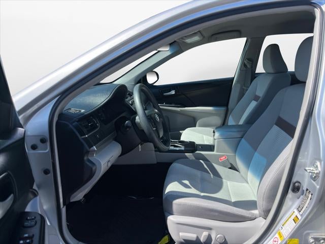 2013 Toyota CAMRY LE