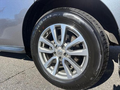 2016 Nissan Pathfinder S