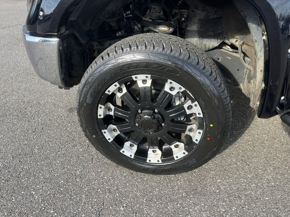 2016 Toyota TUNDRA 4X4 SR5 5.7L V8