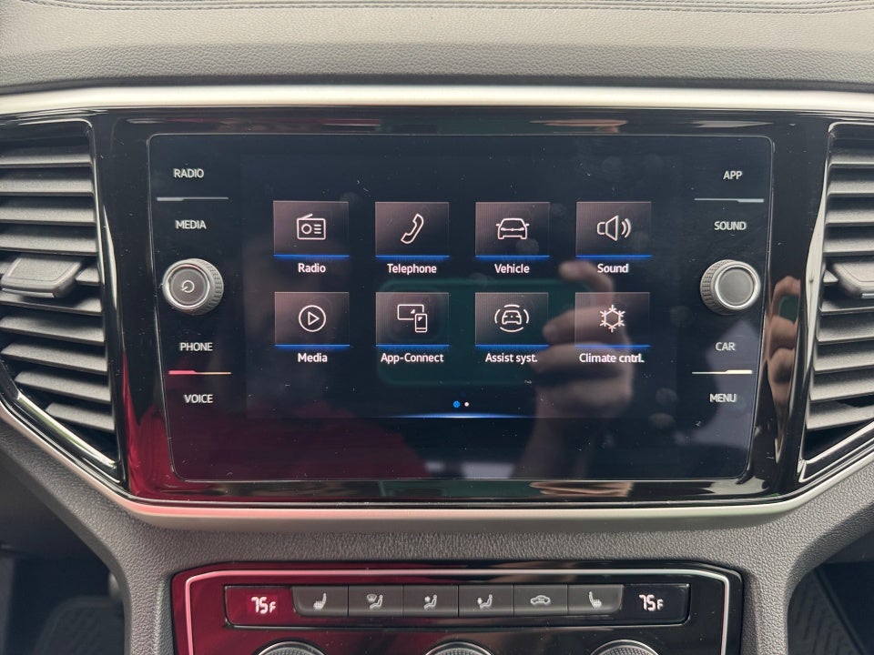 2023 Volkswagen Atlas Cross Sport 2.0T SE w/Technology