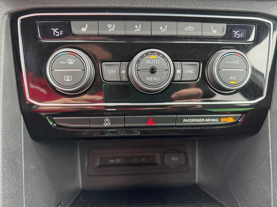 2023 Volkswagen Atlas Cross Sport 2.0T SE w/Technology