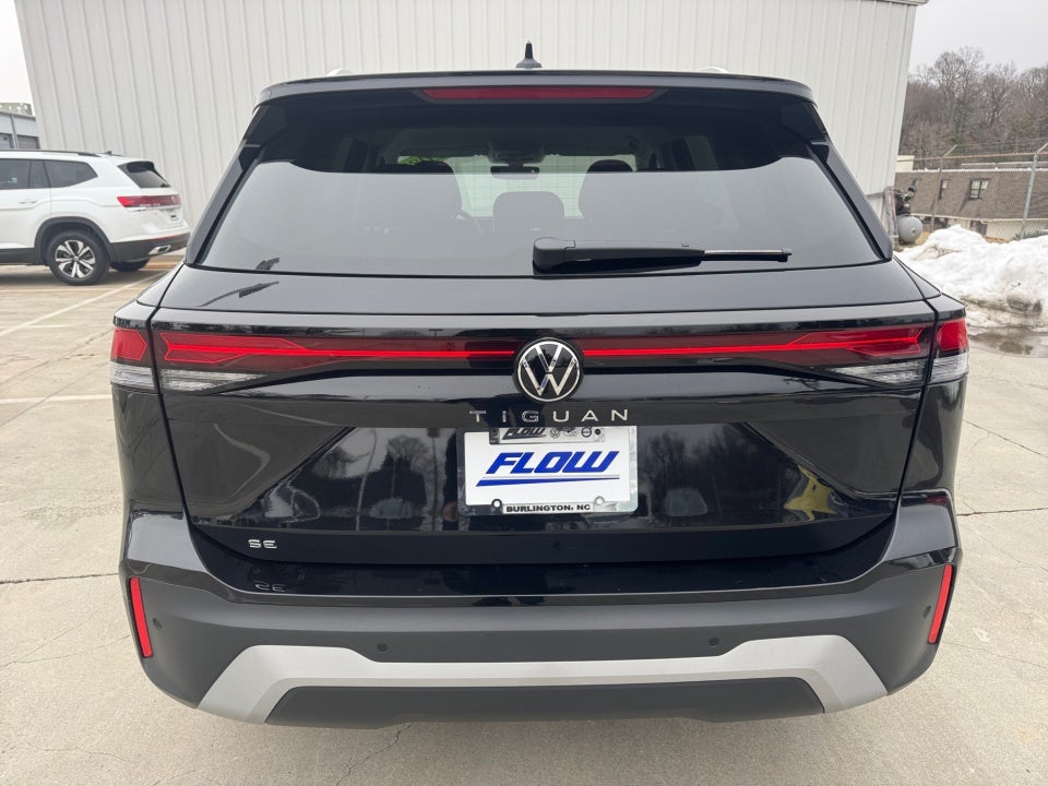 2025 Volkswagen Tiguan 2.0T SE