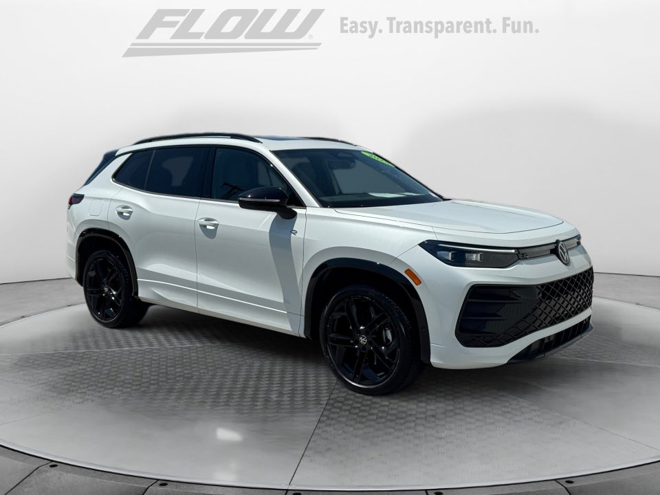2025 Volkswagen Tiguan 2.0T SE R-Line Black