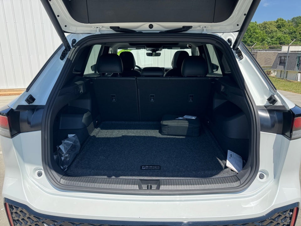 2025 Volkswagen Tiguan 2.0T SE R-Line Black