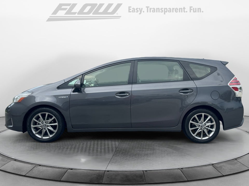2015 Toyota Prius v Five