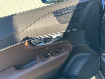 2024 Volvo XC90 B6 Ultimate Bright Theme 7-Seater