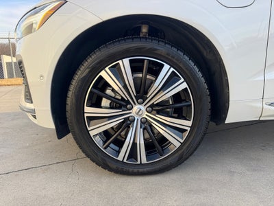 2023 Volvo XC60 Recharge Plug-In Hybrid T8 Plus Bright Theme