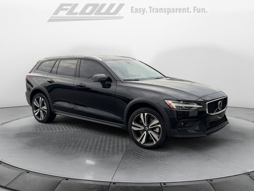 2025 Volvo V60 Cross Country Plus, B5 AWD Gas (mild hybrid)