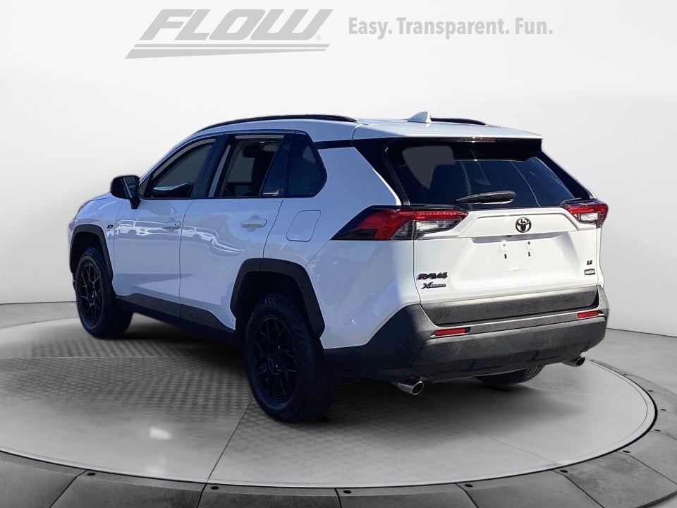 2020 Toyota RAV4 LE