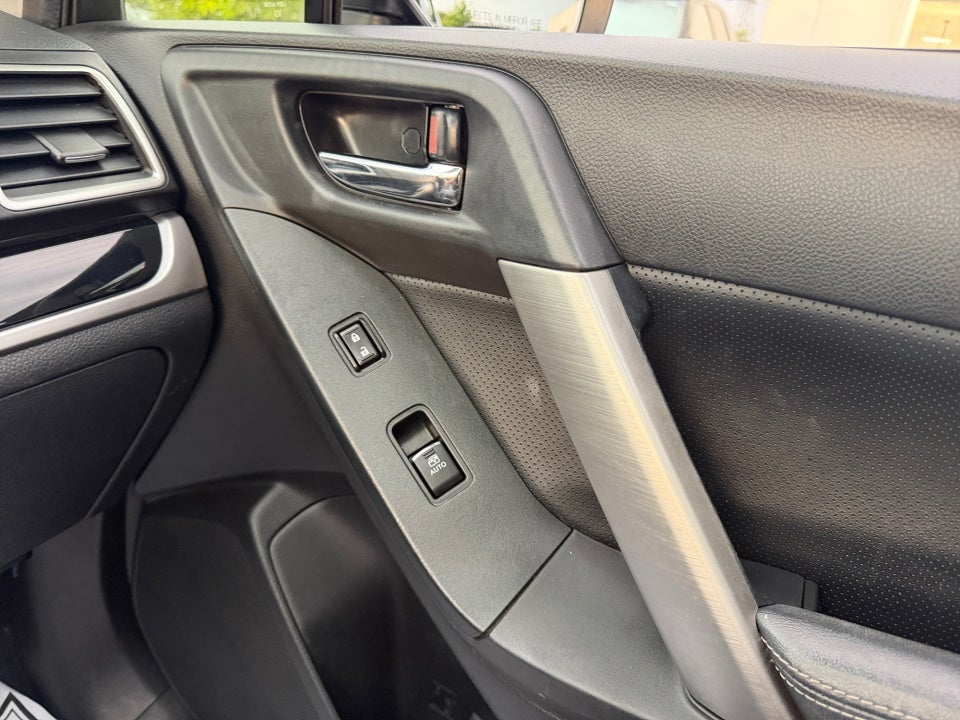 2018 Subaru Forester Premium Black Edition w/EyeSight