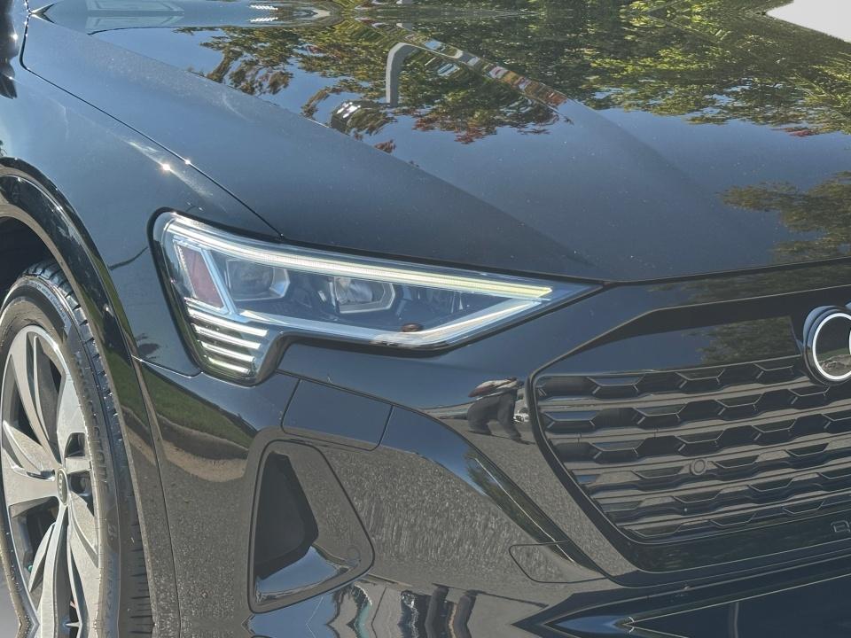 2024 Audi Q8 e-tron Premium