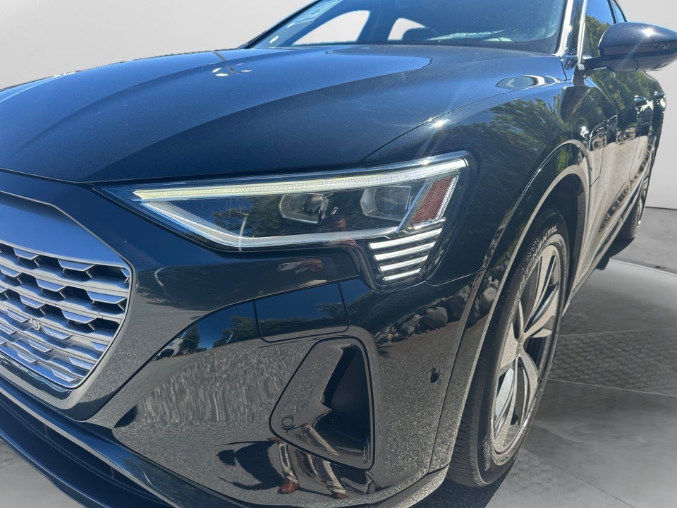 2024 Audi Q8 e-tron Premium Plus