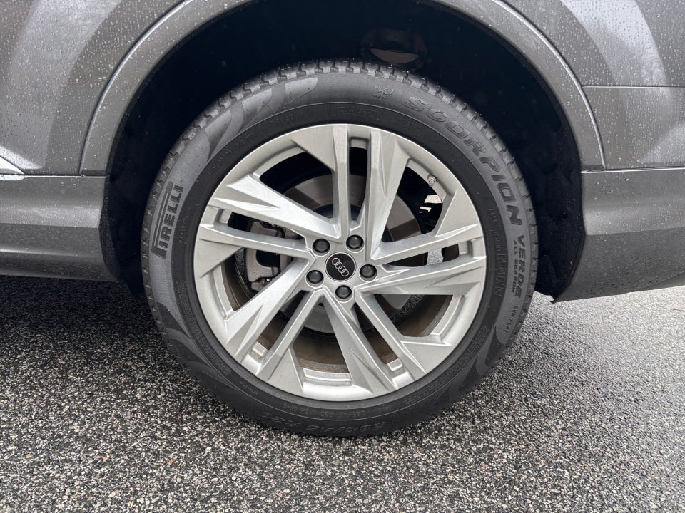 2023 Audi Q7 Premium 55 TFSI quattro Tiptronic