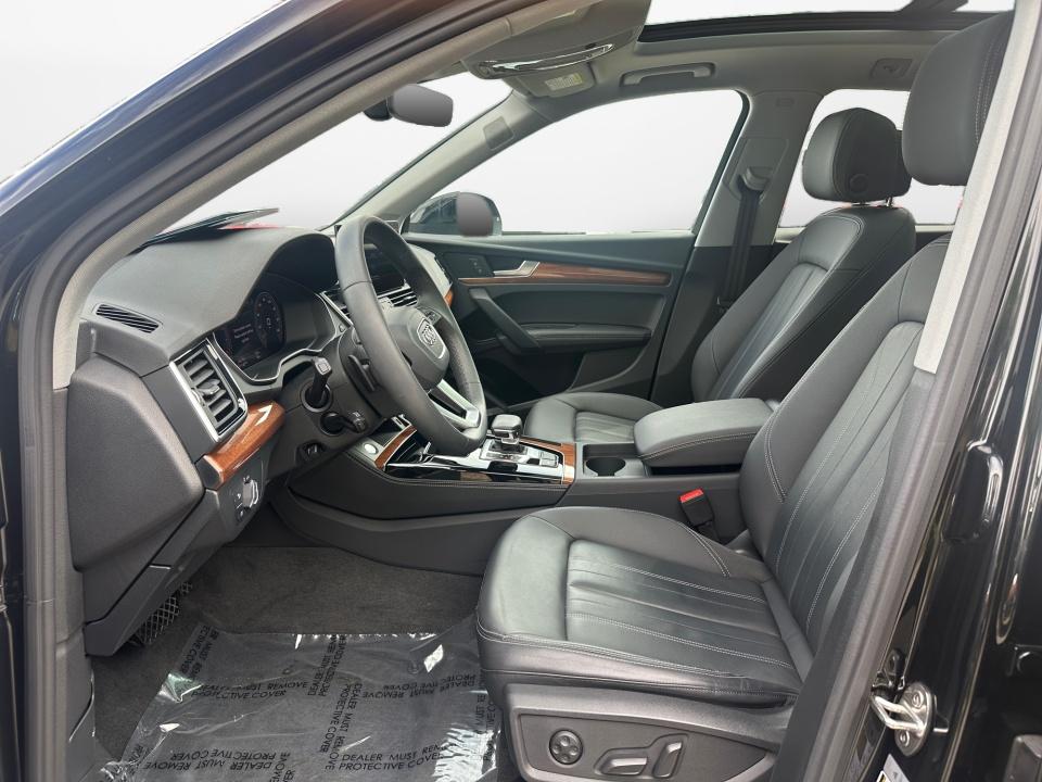 2023 Audi Q5 Premium Plus