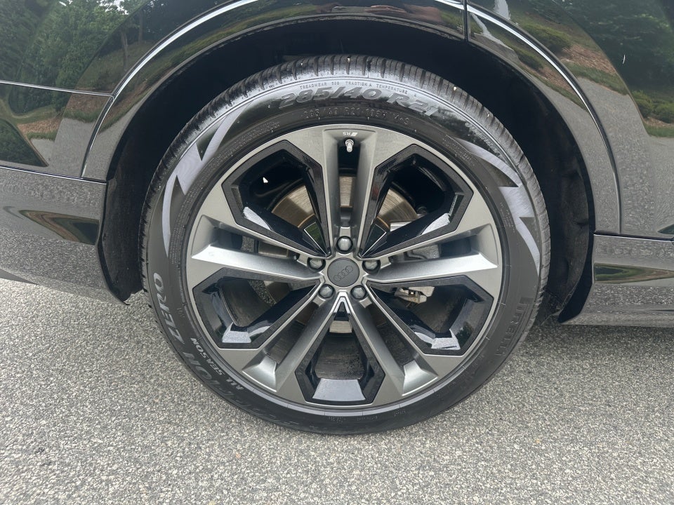 2026 Audi Q7 Premium Plus TFSI quattro tiptronic