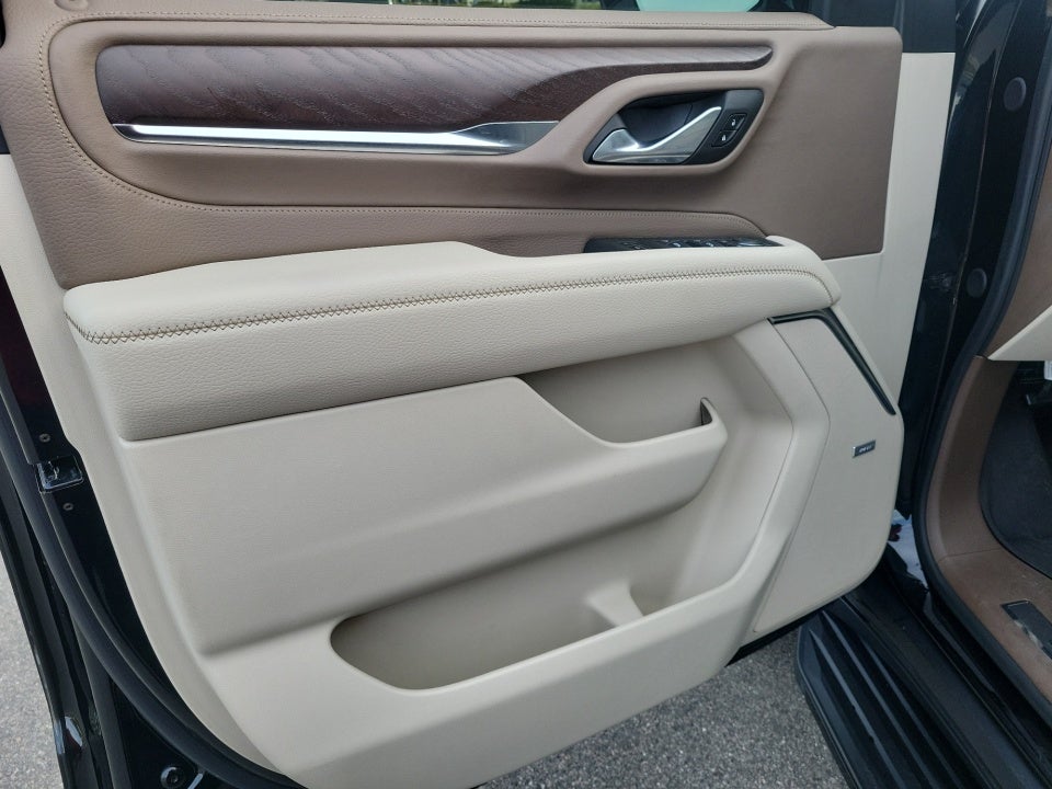 2023 GMC Yukon 4WD Denali